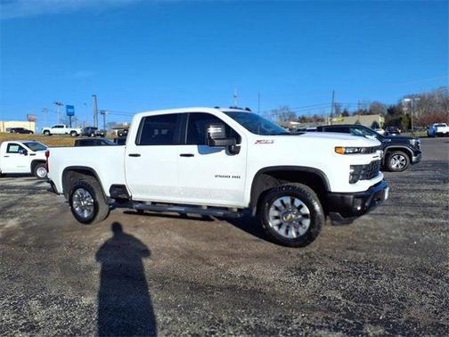 2024 Chevrolet Silverado 2500 Custom
