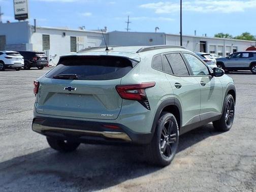 Cacti Green 2026 Chevrolet Trax FWD ACTIV
