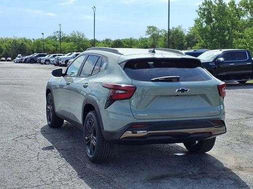 Cacti Green 2026 Chevrolet Trax FWD ACTIV