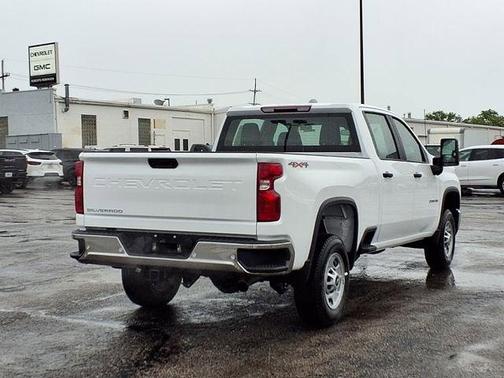Summit White 2026 Chevrolet Silverado 2500 WT