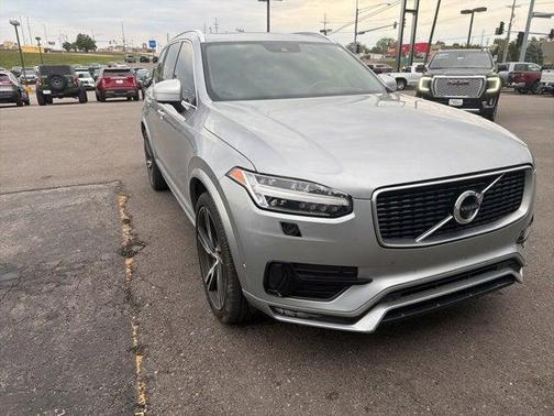 2019 Volvo XC90 T5 R-Design