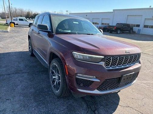 2022 Jeep Grand Cherokee Summit