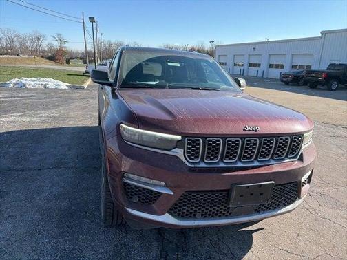 2022 Jeep Grand Cherokee Summit