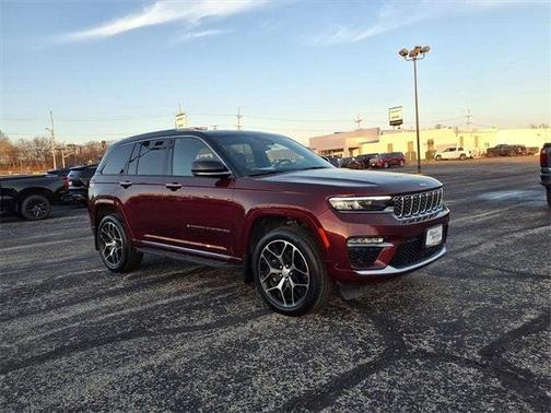 2022 Jeep Grand Cherokee Summit