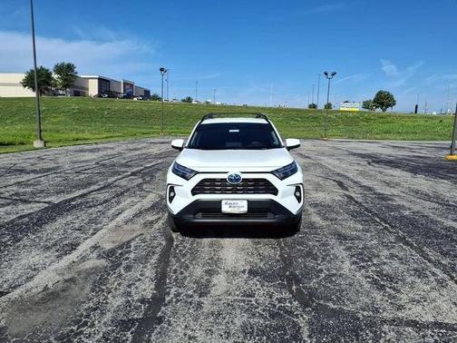 2023 Toyota RAV4 Hybrid XLE