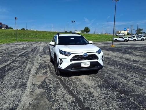 2023 Toyota RAV4 Hybrid XLE