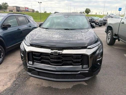 Mosaic Black Metallic 2026 Chevrolet Equinox AWD ACTIV
