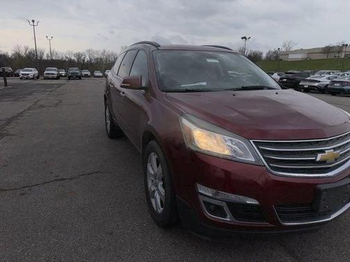 Siren Red Tintcoat 2017 Chevrolet Traverse 1LT