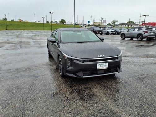 Interstellar Gray 2025 Kia K4 EX