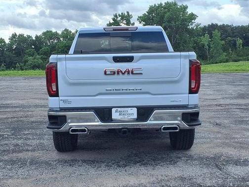 Glacier White Tricoat 2026 GMC Sierra 1500 SLT