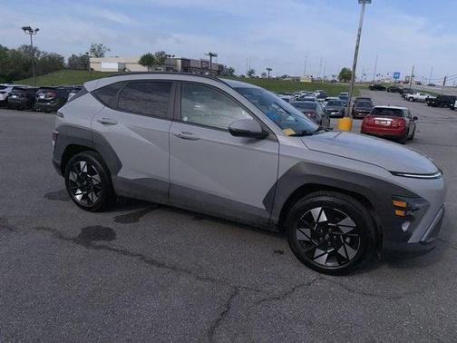 Cyber Gray Metallic 2025 Hyundai KONA SEL
