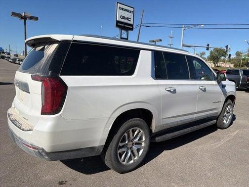 2024 GMC Yukon XL SLT