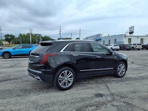 Stellar Black Metallic 2025 Cadillac XT5 Premium Luxury