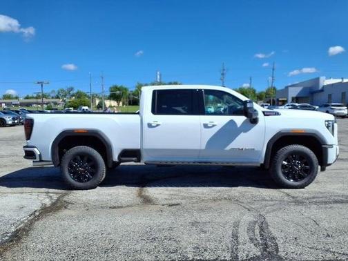 Summit White 2026 GMC Sierra 2500 AT4