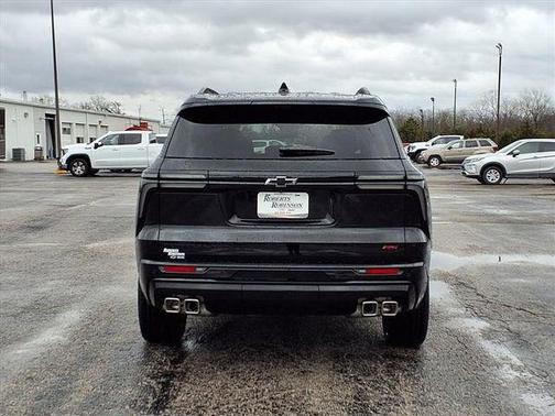 Mosaic Black Metallic 2026 Chevrolet Traverse RS