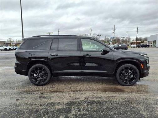 Mosaic Black Metallic 2026 Chevrolet Traverse RS