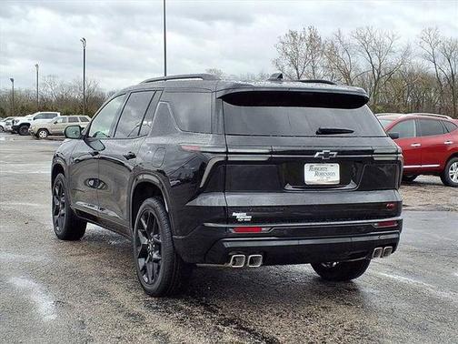 Mosaic Black Metallic 2026 Chevrolet Traverse RS