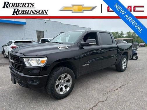 Diamond Black Crystal Pearlcoat 2019 RAM 1500 Big Horn