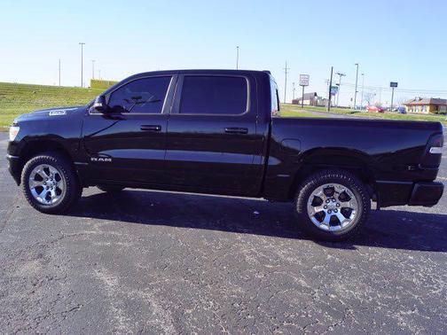 Diamond Black Crystal Pearlcoat 2019 RAM 1500 Big Horn