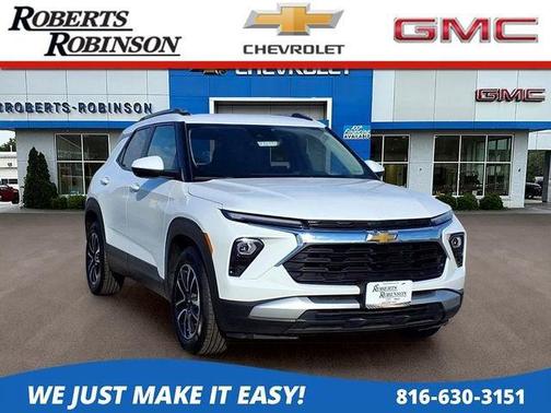 Summit White 2025 Chevrolet Trailblazer LT