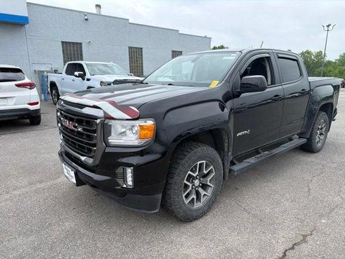 Onyx Black 2022 GMC Canyon AT4