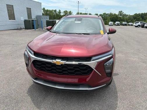 Crimson Metallic 2025 Chevrolet Trax LT