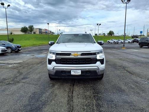 Summit White 2024 Chevrolet Silverado 1500 LT