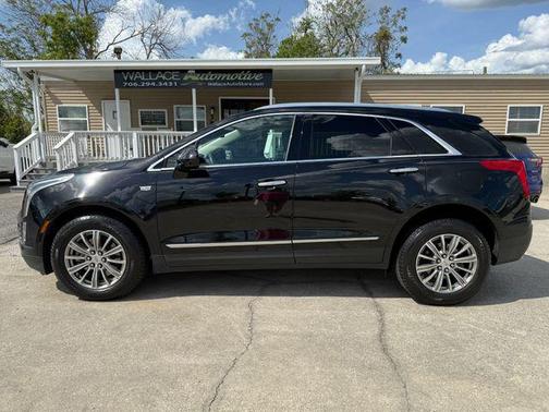 Stellar Black Metallic 2017 Cadillac XT5 Luxury