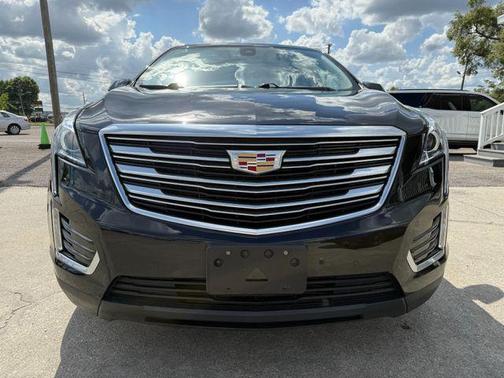 Stellar Black Metallic 2017 Cadillac XT5 Luxury