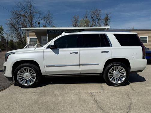 2017 Cadillac Escalade Platinum