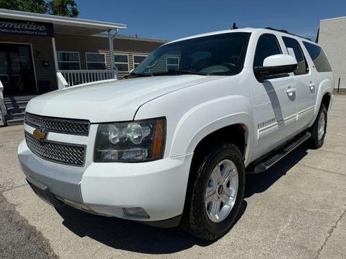 Summit White 2013 Chevrolet Suburban 1500 LT