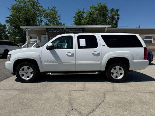 Summit White 2013 Chevrolet Suburban 1500 LT