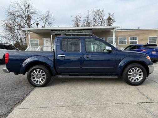 2010 Nissan Frontier LE