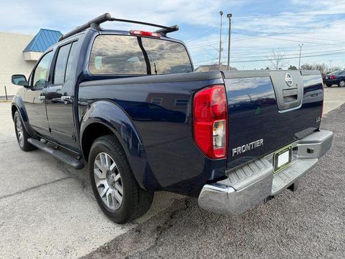 2010 Nissan Frontier LE