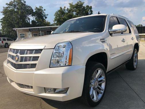 2013 Cadillac Escalade Premium