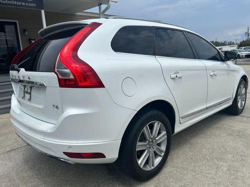 2016 Volvo XC60 T6 Drive-E