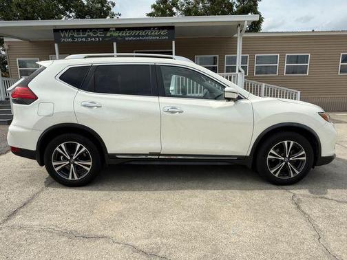 Pearl White 2017 Nissan Rogue SL