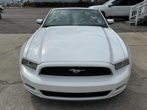 2014 Ford Mustang V6