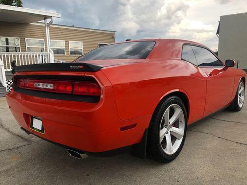 2009 Dodge Challenger SRT8