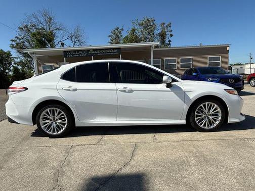 2018 Toyota Camry XLE