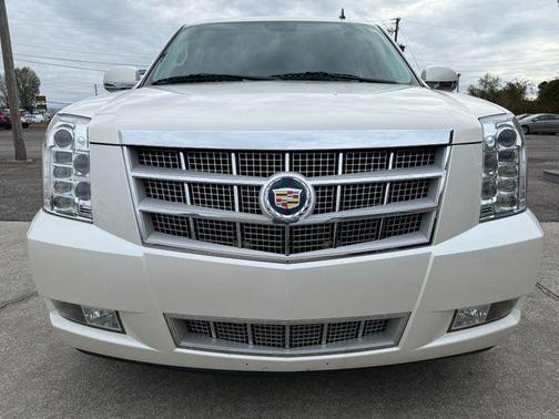2013 Cadillac Escalade Platinum Edition