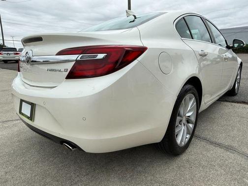 White 2015 Buick Regal Turbo/e-Assist Premium I