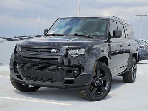 2025 Land Rover Defender V8