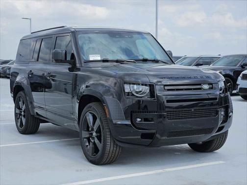 2025 Land Rover Defender V8