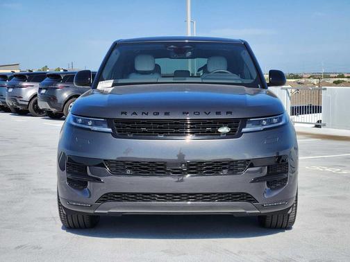 2025 Land Rover Range Rover Sport SE