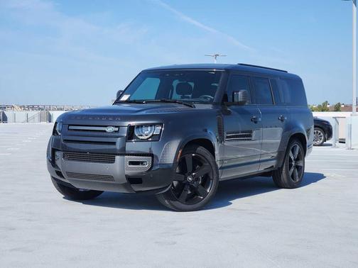 2025 Land Rover Defender V8