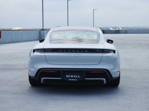 Carrara White Metallic 2023 Porsche Taycan Taycan Turbo