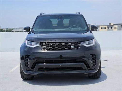 2024 Land Rover Discovery P300 Dynamic SE