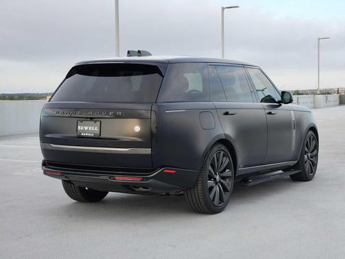 2023 Land Rover Range Rover SV LWB