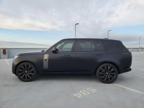 2023 Land Rover Range Rover SV LWB